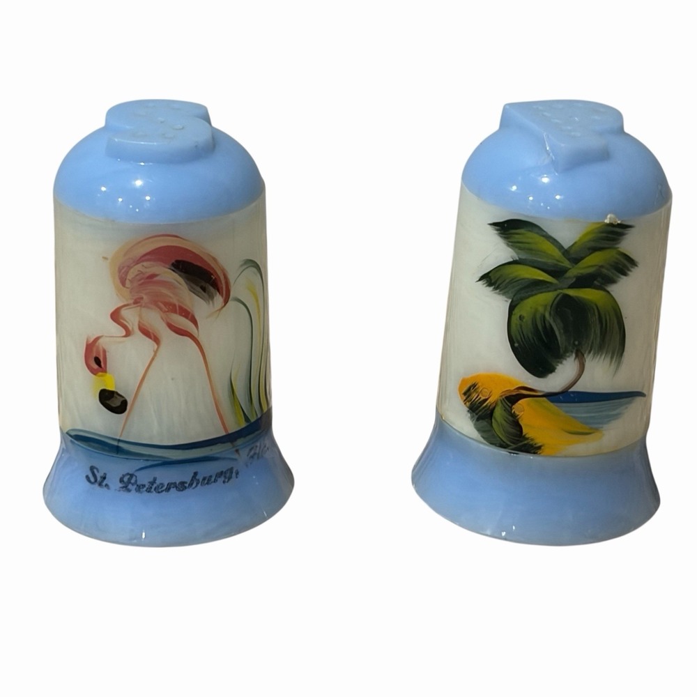 VTG SOUVENIR PLASTIC SALT PEPPER SHAKERS FLAMINGO St Petersburg Florida 2.5" In